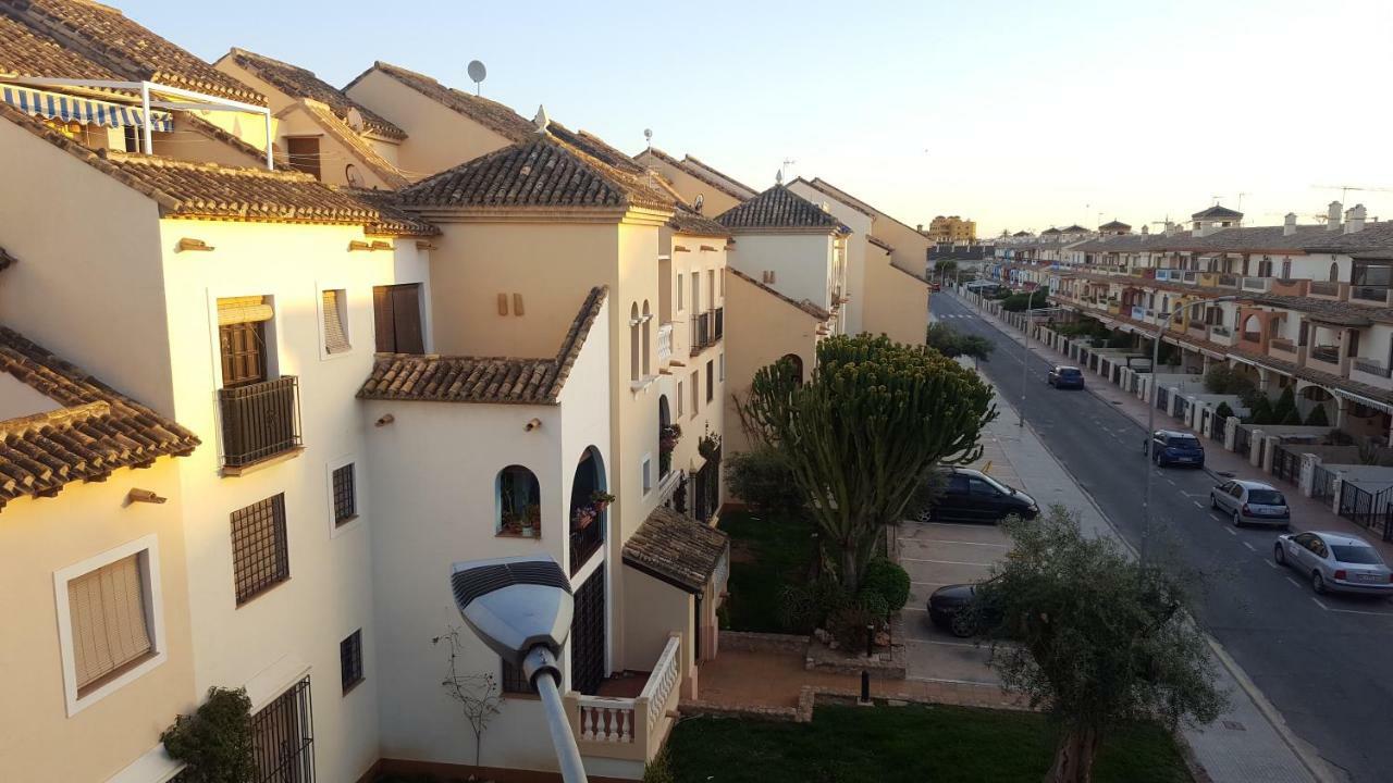Mediterraneo Y Luminoso Los Alcázares Buitenkant foto